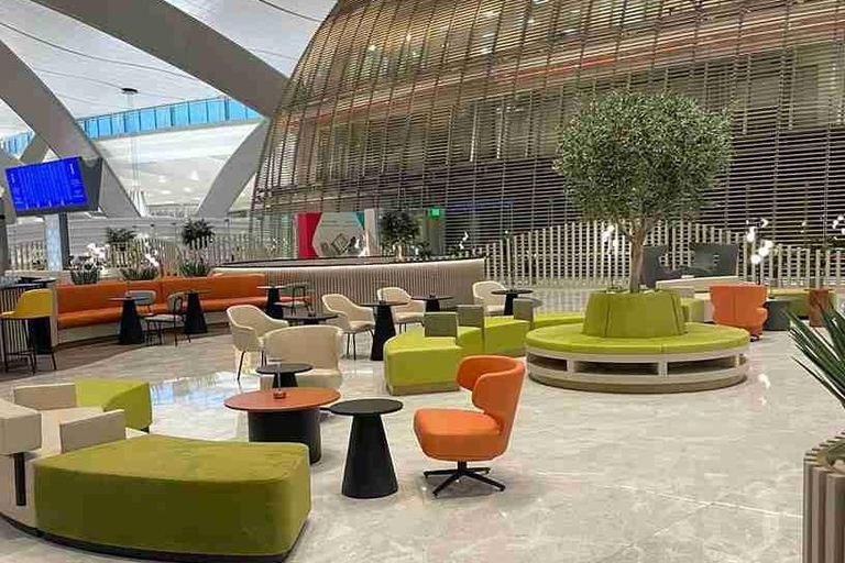 AUH Abu Dhabi International Airport: Pearl Lounge Terminal A International Departure: Pearl Lounge