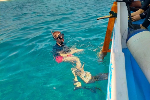 Jednodniowa wycieczka na 3 wyspy Gili z nurkowaniemNurkowanie z rurką rozpoczyna się od zachodniego i północnego obszaru Lombok