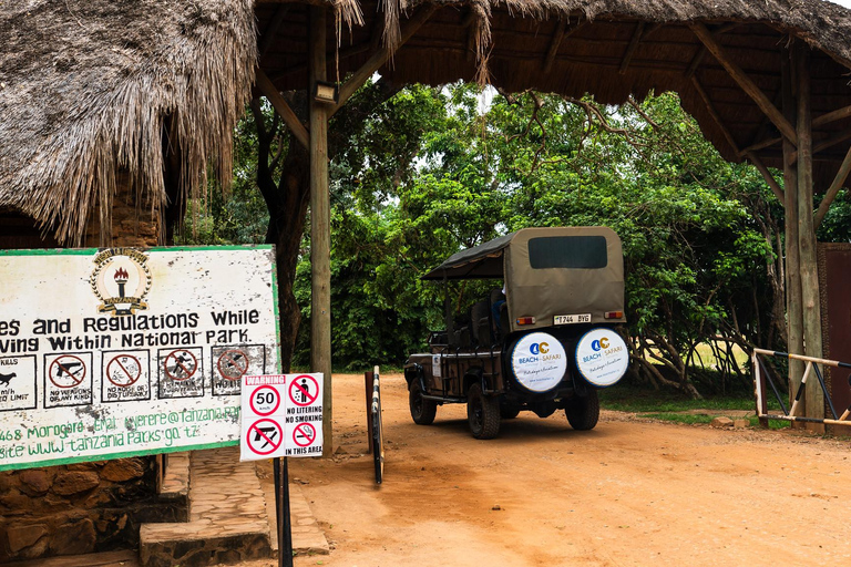 Von Sansibar aus: Selous G.R. Safari mit Übernachtung und Flügengemeinsame Safari