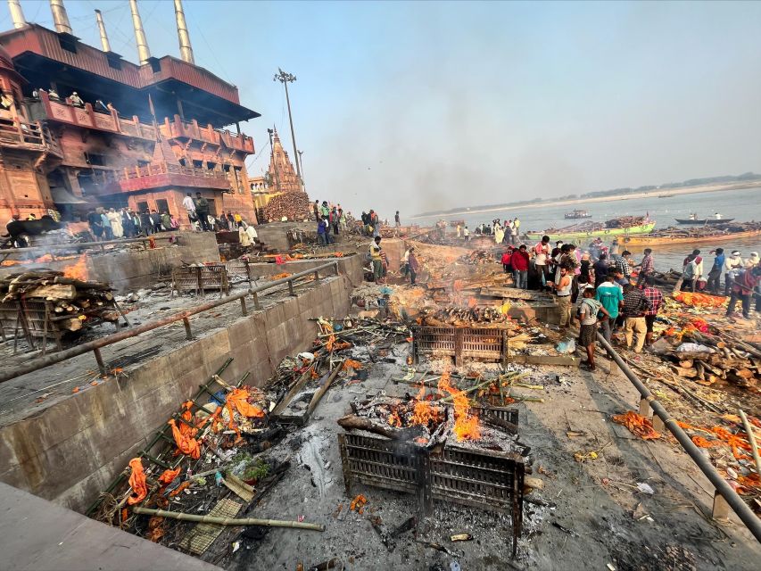 Manikarnika Ghat Tour (Oldest Cremation on the planet ) | GetYourGuide