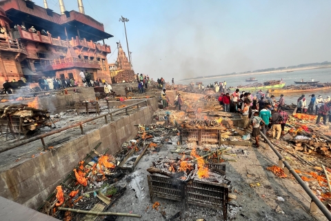 Excursión a Manikarnika Ghat (Cremación más antigua del planeta )