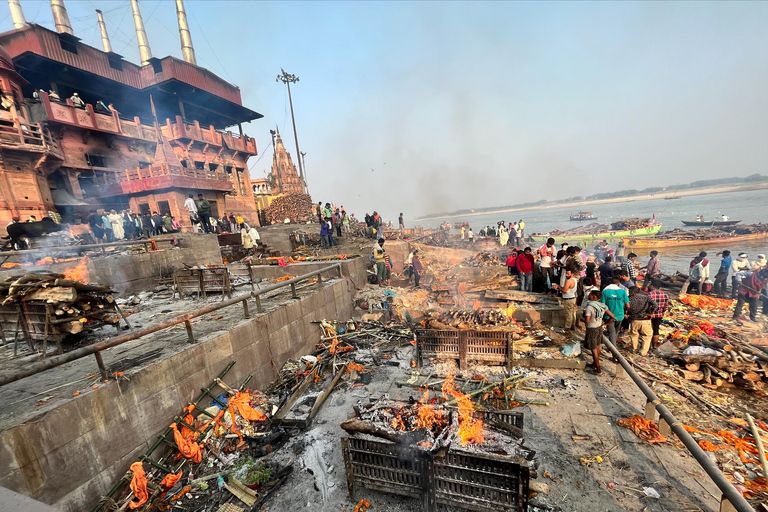 Visite de Manikarnika Ghat (la plus ancienne crémation de la planète)