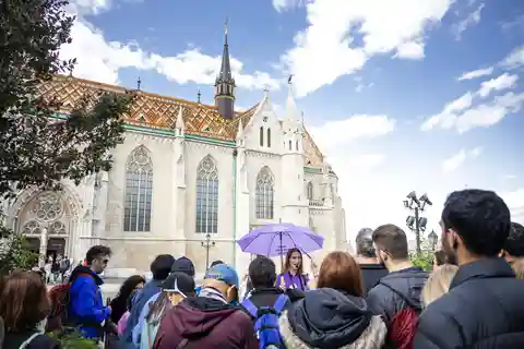 Tour a pie por el Castillo de Buda: Bastión de los Pescadores - Palacio Real