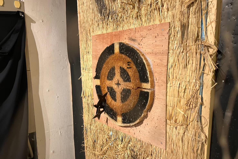 Tokyo : Ninja Experience Cafe HarajukuFormation ninja + location de costume ninja + une boisson