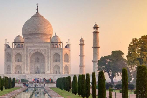 Agra: Taj Mahal Sunrise Tour: Express Ticket, Guide & Photos Tour with Taj Mahal Entry Ticket and Local Expert Tour Guide