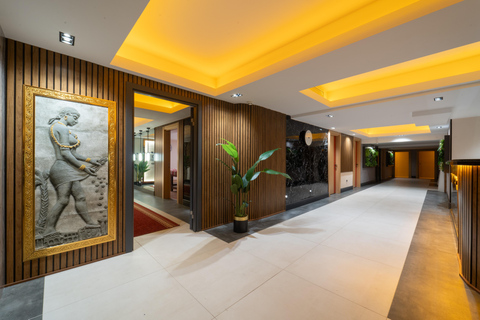 Istanbul: Public, Private or VIP Hammam & Spa in Old City In Public Bath ( max. 5 guests at the same time )