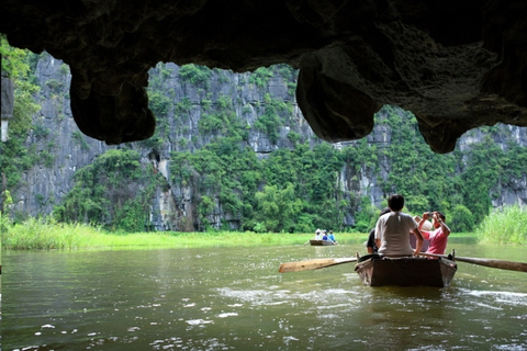 Von Hanoi aus: Hoa Lu & Tam Coc Tour mit Radfahren