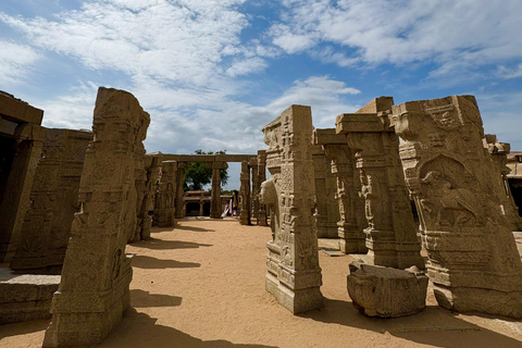 Bangalore : Bhoganandeshwara, statue d'Adiyogi et visite de Lepakshi