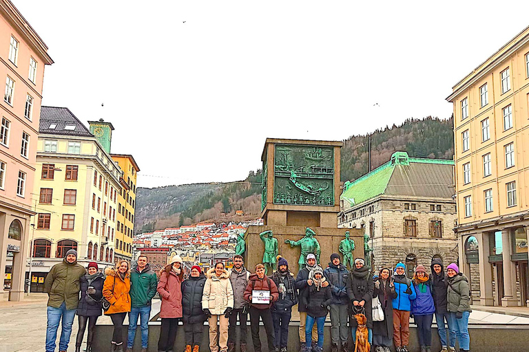 Bergen: Guided Walking Tour with Local Guide