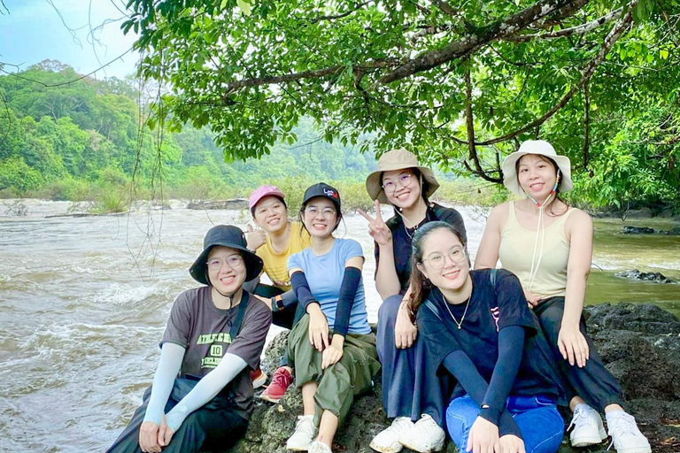 Excursión privada de 2 días al Parque Nacional de Cat Tien con guía femeninaComida y hotel excluidos