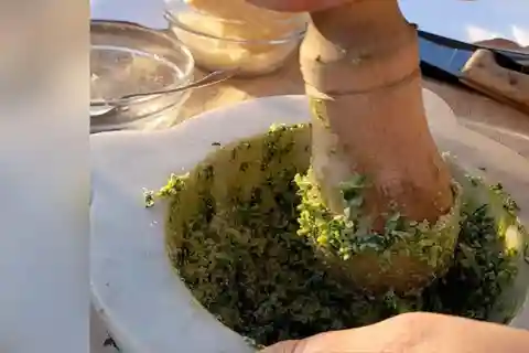 Sarzana: pesto experience at Sarzanello Fortress