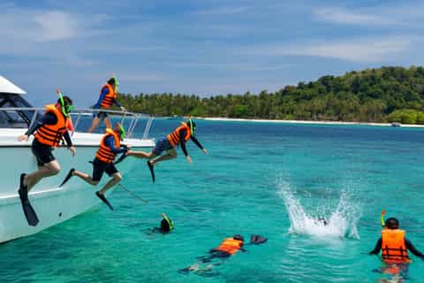 Koh Samui: Angthong Marine Park Speedboat Tour & Lunch - Image 3