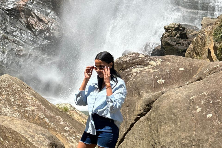 CMB/Negombo: Sigiriya, Kandy & Ella Private Tour with Driver Private Van with Driver – Up to 50 km