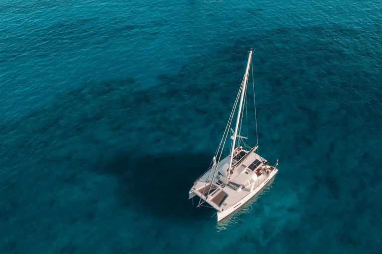 Heraklion Luxury Catamaran Dia Isla -Gourmet Lunch Top RatedPrincipal - Matin ou coucher de soleil