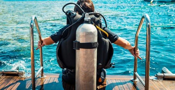 From Sharm: Luxury Diving cruise to Ras Mohammed with Lunch