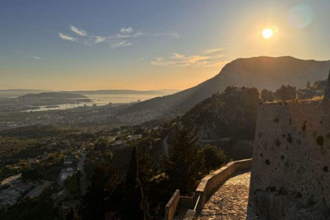 Split: Visita panorámica de la ciudad al atardecer en KlisExcursión nocturna al atardecer en Klis