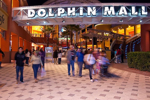 Miami: Outlet Shopping at Dolphin Mall