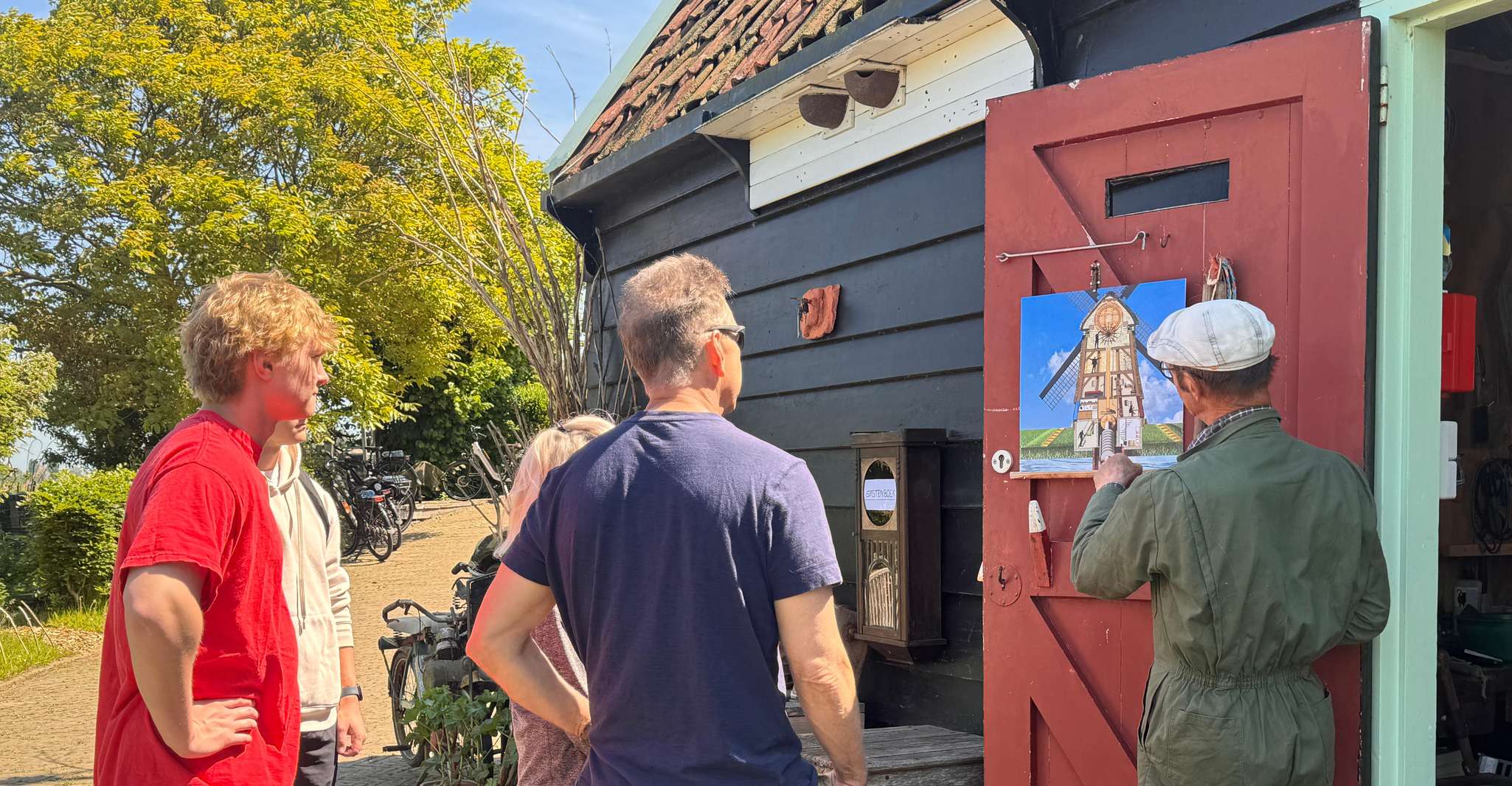 Amsterdam: Zaanse Schans Windmills & Zaandam E-Bike Tour photo 6