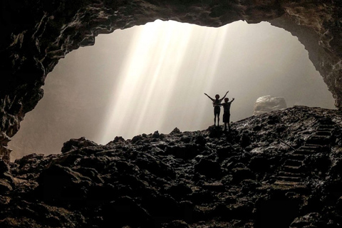 Yogyakarta : Visite de la grotte de Jomblang et de la grotte de Pindul avec déjeuner