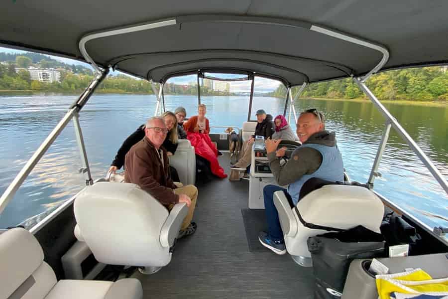 Malerische 2-stündige private Flussfahrt zu den Willamette Falls!. Foto: GetYourGuide Malerische 2-stündige private Flussfahrt zu den Willamette Falls!. Foto: GetYourGuide