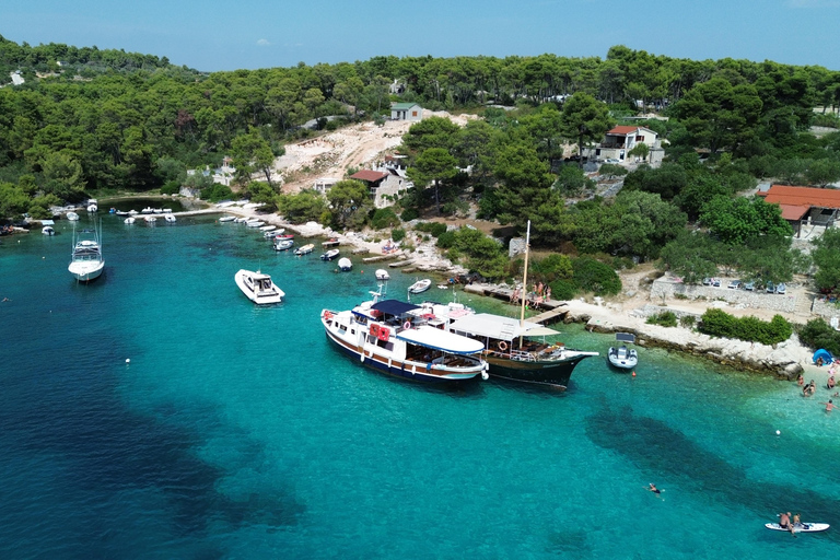 From Trogir: Three Island Boat Tour with Blue Lagoon & Lunch