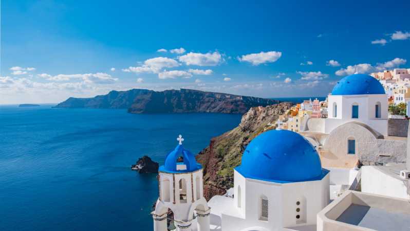 From Heraklion: Day tour to Santorini by highspeed boat