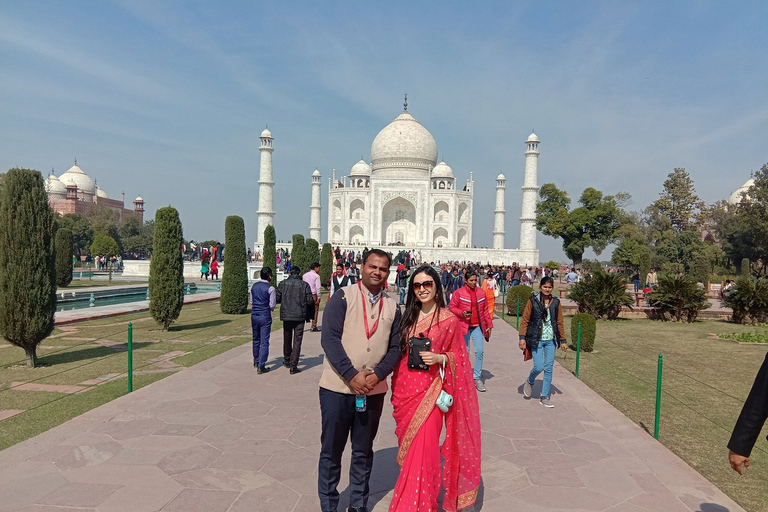 Agra: Taj Mahal com Mausoléu ingressos sem fila e guiaPasseio com ingressos e guia