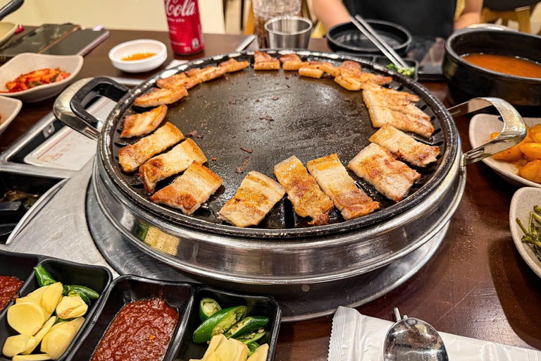 Da Nang: Hot Spring Park Entry with Lunch and Dinner