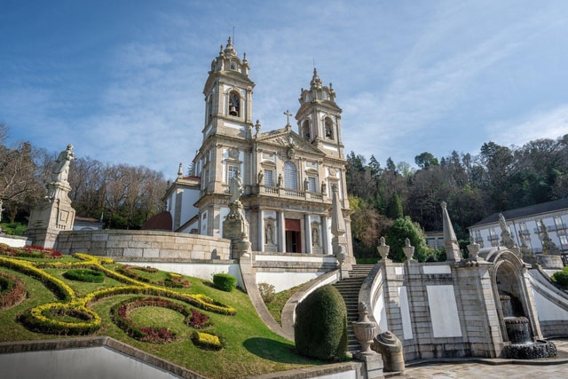 Do Porto:Tour Minho Guimarães/Braga dia inteiro tudoincluido