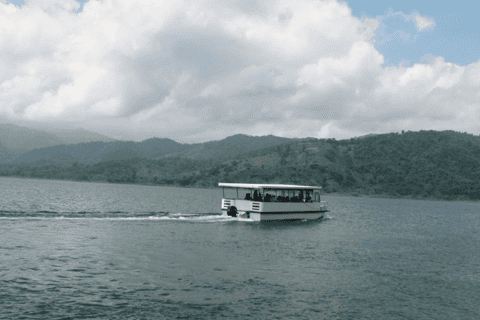 La Fortuna or Monteverde: One-Way Boat Transfer
