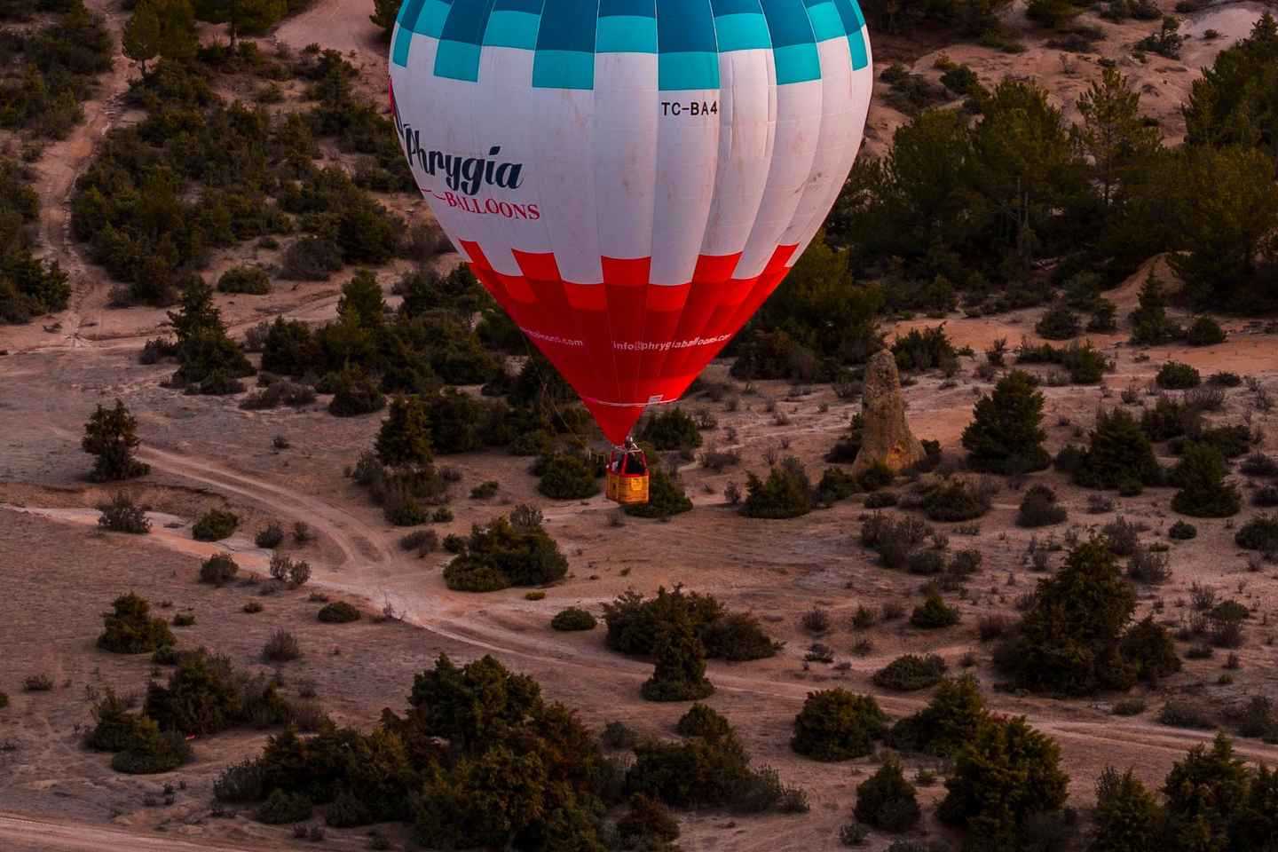 Antalya: Phrygia Valley Sunrise Hot Air Balloon Flight - VIP Transfer From Antalya