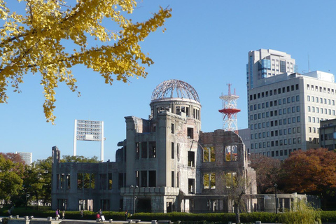 Da Kyoto o Osaka: tour di 2 giorni di Hiroshima e MiyajimaPiano hotel 4 stelle da Osaka /2-3 persone/ 1 camera (doppia)