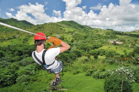 Punta Cana: Ziplining auf 12 BahnenZiplining: 12 Bahnen in Punta Cana