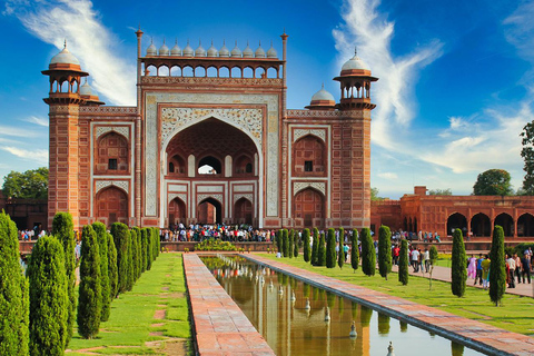 Agra: Full Day Private City Tour with Guide and Cab