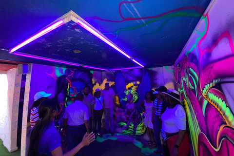 Graffiti Tour in the comuna 13 of medellin