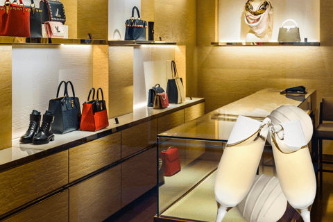 Shopping privato a Vienna: Tesori vintage e champagne