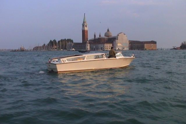Puerto de Venecia: Traslado hasta hotelesPuerto de Venecia: Traslado compartido hasta hoteles