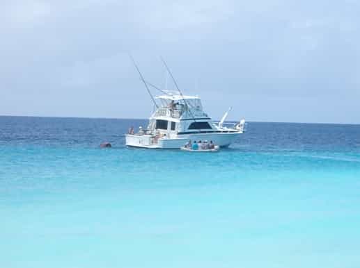 from willemstad boat tour to klein curaçao