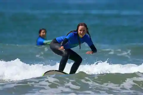 Lisbon: Come try our Surf Lesson in Costa da Caparica