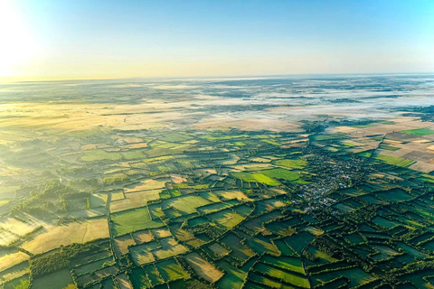 Niort and the Marais Poitevin: hot-air balloon flight from Coulon