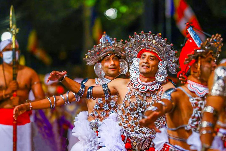 Kandy Esala Perahera (2024 août-10 - 2024 août-19)Kandy Esala Perahera