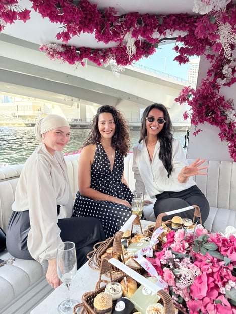 Mont Fleuri Dubaï: tour in barca privata a Marina con fiori