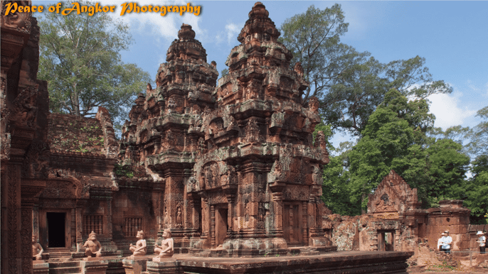 banteay srey kbal spean jungle walk and roluos photo tour