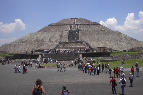 Mexiko-Stadt: Pyramiden und Tempel von Teotihuacán