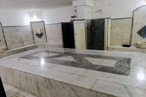 Alanya: Legendario Baño Turco con Vino y Plato de Frutas