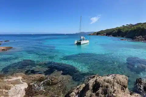 Crociera di 2 ore alla scoperta del catamarano Presqu'île de Giens - Porquerolles