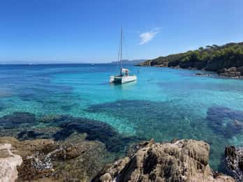 Découverte 2h en catamaran Presqu'île de Giens - Porquerolles