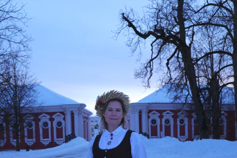 From Riga: Guided Day Tour to Rundale Palace & Bauska Castle