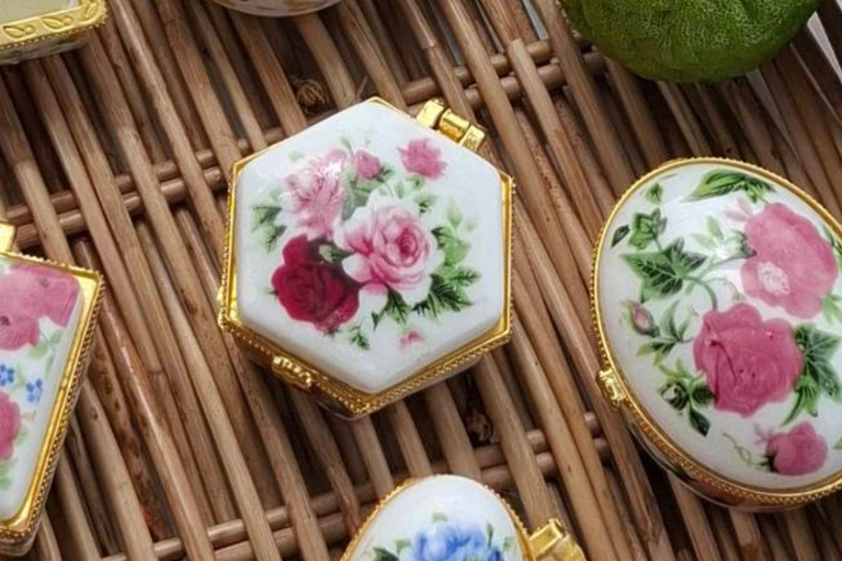 Ayutthaya: Thai Lip Balm Workshop & Market Tour