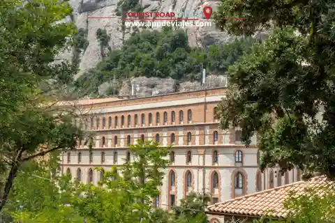 Barcelona: Privat tur til Montserrat, vine og Sitges